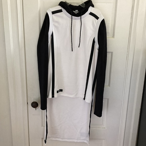 Mens PUMA X UEG Crew Neck Long Sleeve Hoodie Size S small Black White Hooded - Picture 2 of 9